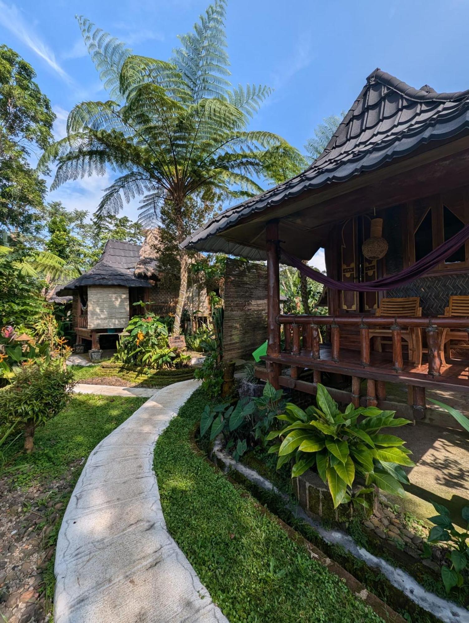 Satu Lingkung Hotel Tetebatu Bagian luar foto